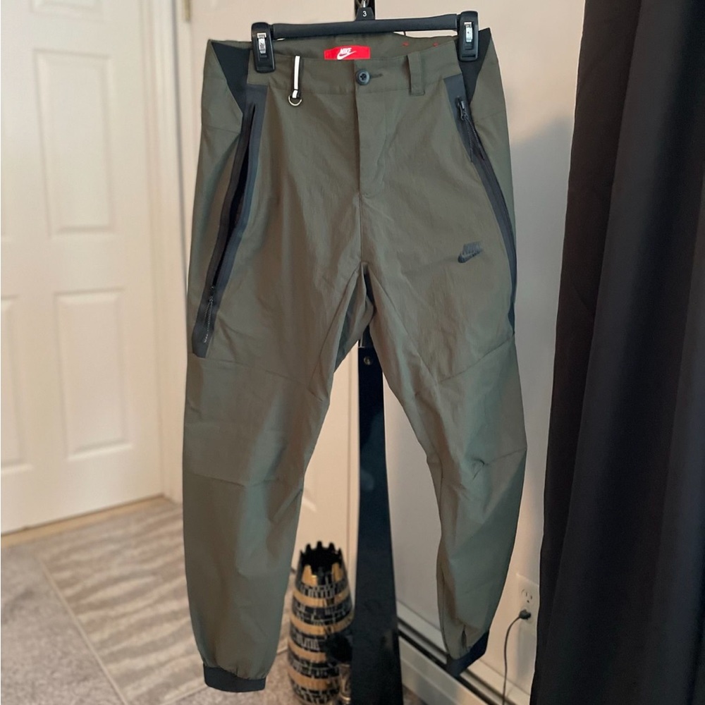 Mens Nike Tech pants
